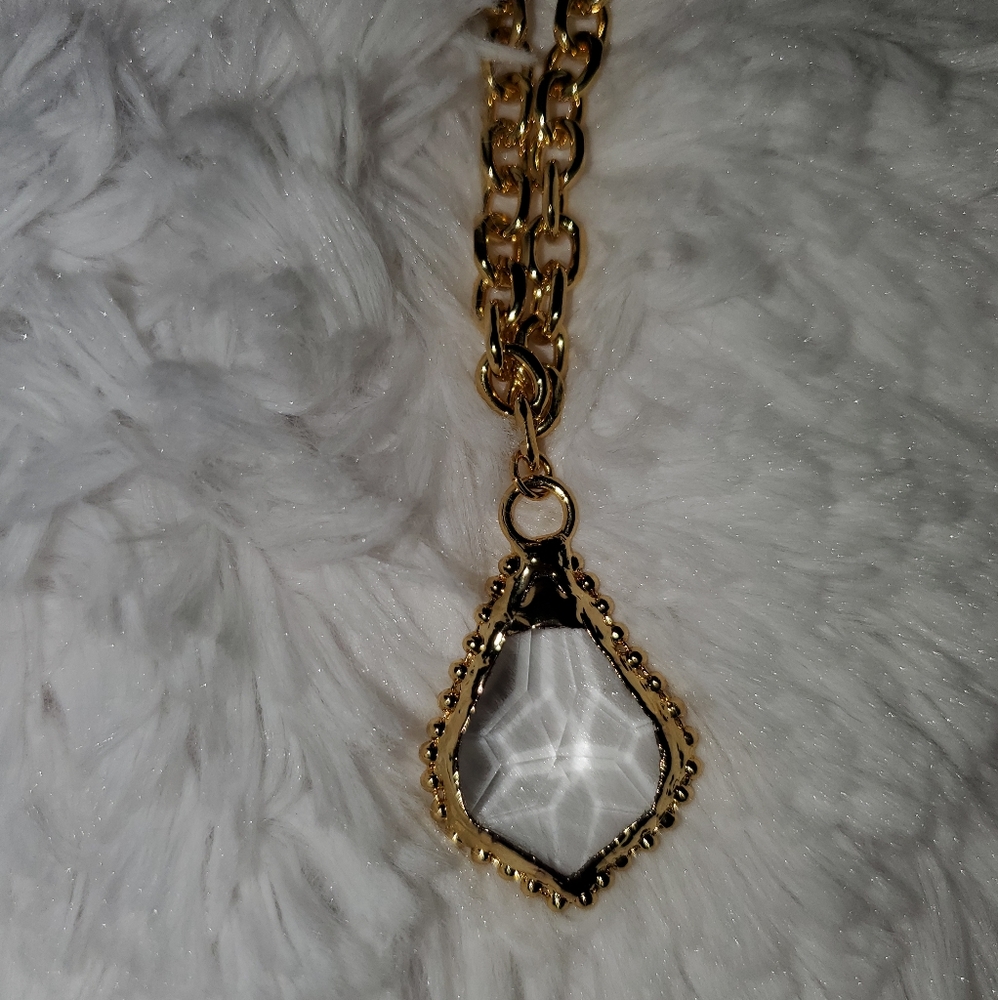 Melania Clara Lupe Necklace